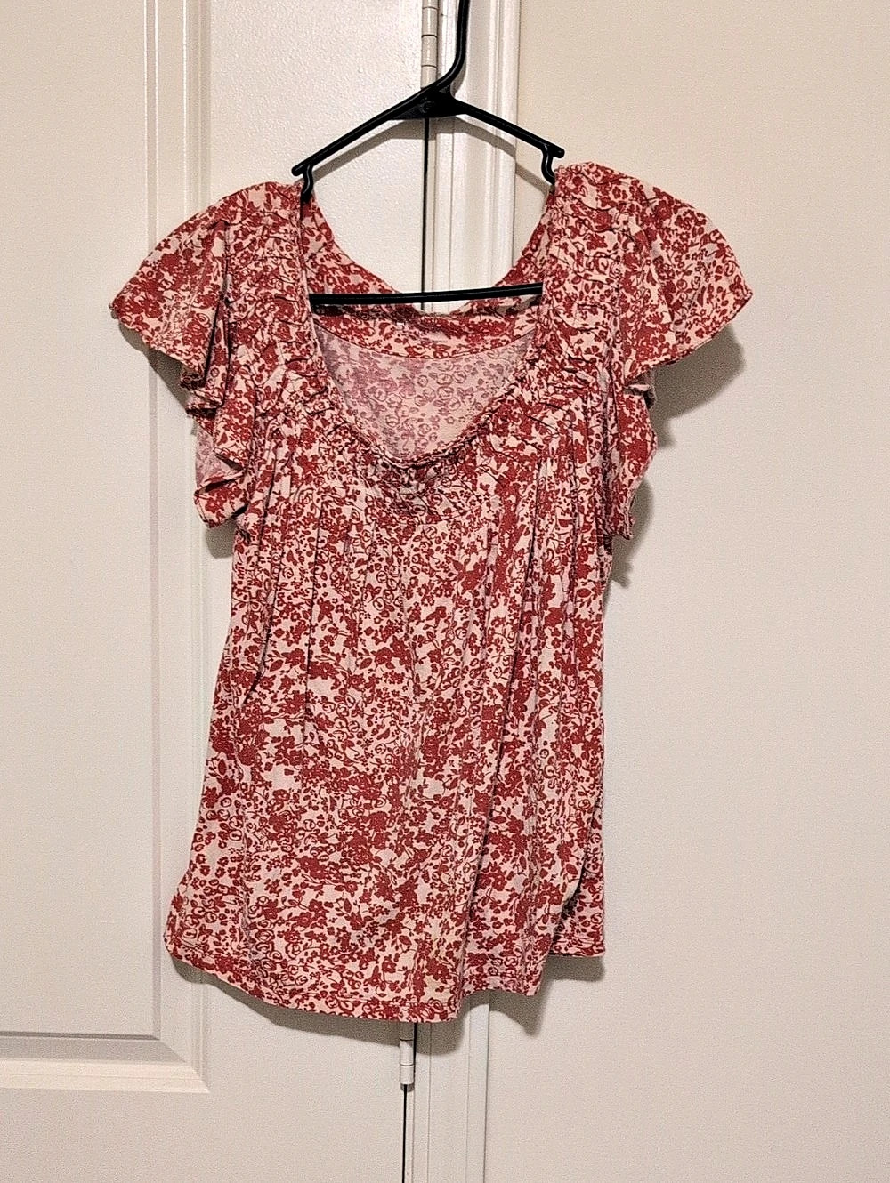 FELT Floral Short Sleeve Top in Red & White
